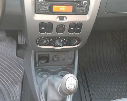 Чорний Дачія Duster, об'ємом двигуна 1.6 л та пробігом 210 тис. км за 9199 $, фото 16 на Automoto.ua