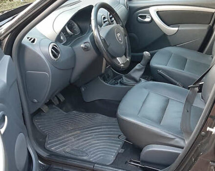 Черный Дачия Duster, объемом двигателя 1.6 л и пробегом 210 тыс. км за 9199 $, фото 9 на Automoto.ua