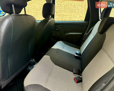 Чорний Дачія Duster, об'ємом двигуна 1.5 л та пробігом 215 тис. км за 8299 $, фото 18 на Automoto.ua
