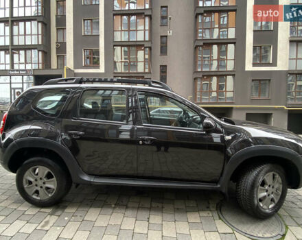 Черный Дачия Duster, объемом двигателя 1.5 л и пробегом 137 тыс. км за 11777 $, фото 2 на Automoto.ua