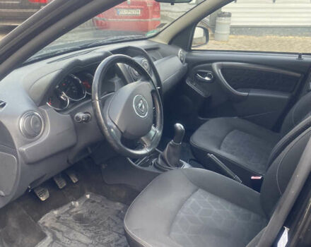 Черный Дачия Duster, объемом двигателя 1.6 л и пробегом 92 тыс. км за 9999 $, фото 7 на Automoto.ua