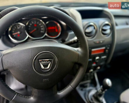 Черный Дачия Duster, объемом двигателя 1.5 л и пробегом 215 тыс. км за 9299 $, фото 17 на Automoto.ua