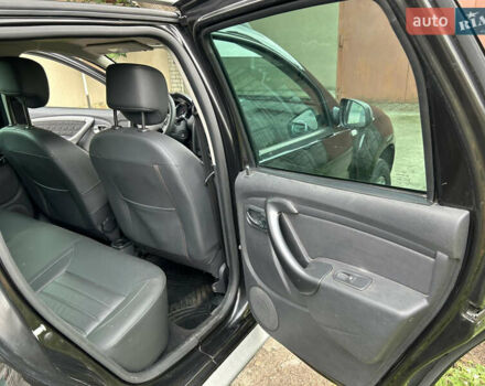 Чорний Дачія Duster, об'ємом двигуна 1.5 л та пробігом 83 тис. км за 11800 $, фото 15 на Automoto.ua