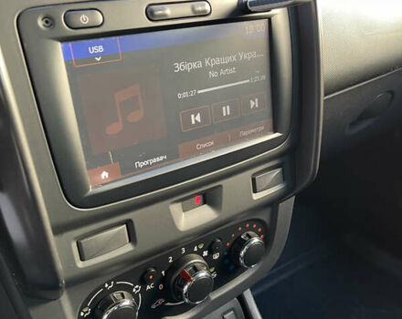 Черный Дачия Duster, объемом двигателя 1.6 л и пробегом 169 тыс. км за 12398 $, фото 12 на Automoto.ua