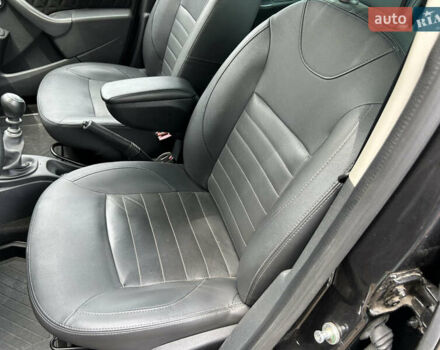 Чорний Дачія Duster, об'ємом двигуна 1.5 л та пробігом 83 тис. км за 11800 $, фото 19 на Automoto.ua