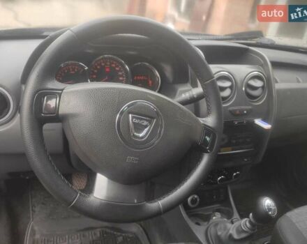 Черный Дачия Duster, объемом двигателя 1.5 л и пробегом 215 тыс. км за 10300 $, фото 8 на Automoto.ua