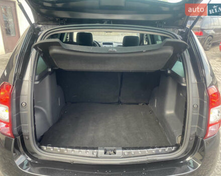 Черный Дачия Duster, объемом двигателя 1.6 л и пробегом 92 тыс. км за 9999 $, фото 14 на Automoto.ua
