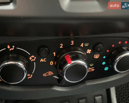 Черный Дачия Duster, объемом двигателя 1.5 л и пробегом 137 тыс. км за 11777 $, фото 33 на Automoto.ua