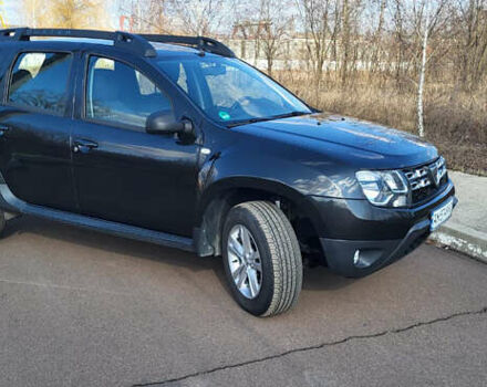 Черный Дачия Duster, объемом двигателя 1.2 л и пробегом 120 тыс. км за 9900 $, фото 4 на Automoto.ua