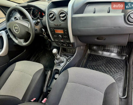 Черный Дачия Duster, объемом двигателя 1.5 л и пробегом 215 тыс. км за 8899 $, фото 27 на Automoto.ua
