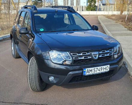 Черный Дачия Duster, объемом двигателя 1.2 л и пробегом 120 тыс. км за 9900 $, фото 2 на Automoto.ua