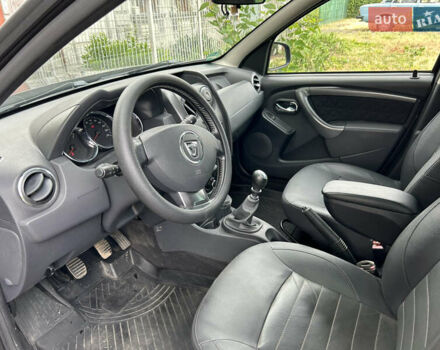 Чорний Дачія Duster, об'ємом двигуна 1.5 л та пробігом 83 тис. км за 11800 $, фото 9 на Automoto.ua