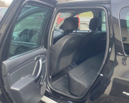 Черный Дачия Duster, объемом двигателя 1.6 л и пробегом 92 тыс. км за 9999 $, фото 9 на Automoto.ua