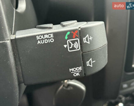 Черный Дачия Duster, объемом двигателя 1.6 л и пробегом 159 тыс. км за 10999 $, фото 57 на Automoto.ua