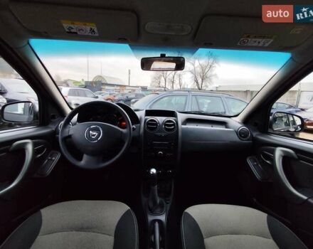 Черный Дачия Duster, объемом двигателя 1.6 л и пробегом 174 тыс. км за 9999 $, фото 20 на Automoto.ua