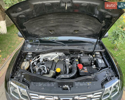 Черный Дачия Duster, объемом двигателя 1.5 л и пробегом 252 тыс. км за 9990 $, фото 8 на Automoto.ua