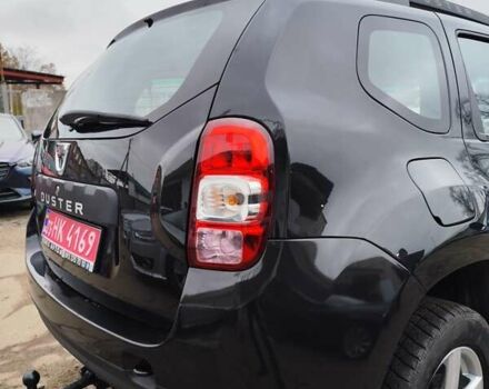 Черный Дачия Duster, объемом двигателя 1.6 л и пробегом 174 тыс. км за 9999 $, фото 2 на Automoto.ua