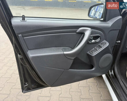 Черный Дачия Duster, объемом двигателя 1.6 л и пробегом 159 тыс. км за 10999 $, фото 32 на Automoto.ua