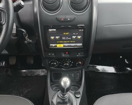 Чорний Дачія Duster, об'ємом двигуна 1.2 л та пробігом 99 тис. км за 6800 $, фото 12 на Automoto.ua