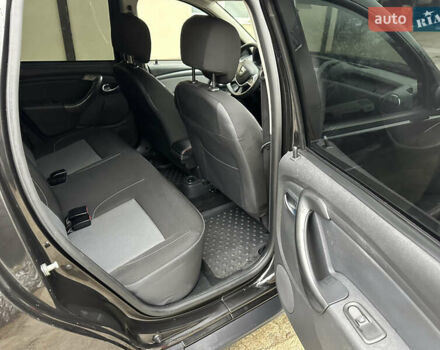 Чорний Дачія Duster, об'ємом двигуна 1.5 л та пробігом 218 тис. км за 12999 $, фото 34 на Automoto.ua
