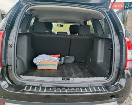 Черный Дачия Duster, объемом двигателя 1.2 л и пробегом 162 тыс. км за 9999 $, фото 6 на Automoto.ua