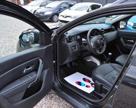 Черный Дачия Duster, объемом двигателя 1.5 л и пробегом 48 тыс. км за 4500 $, фото 8 на Automoto.ua