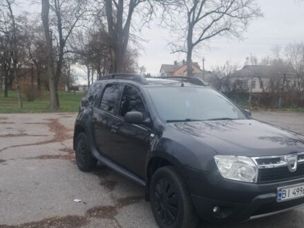 Черный Дачия Duster, объемом двигателя 1.5 л и пробегом 265 тыс. км за 8000 $, фото 1 на Automoto.ua