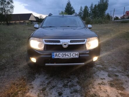 Черный Дачия Duster, объемом двигателя 0 л и пробегом 301 тыс. км за 5799 $, фото 1 на Automoto.ua
