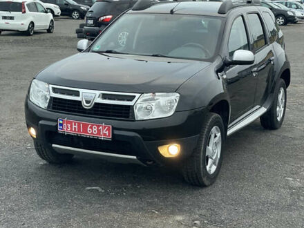 Черный Дачия Duster, объемом двигателя 1.6 л и пробегом 177 тыс. км за 9000 $, фото 1 на Automoto.ua