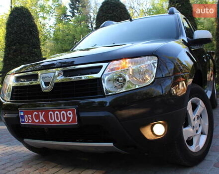 Черный Дачия Duster, объемом двигателя 1.6 л и пробегом 189 тыс. км за 8690 $, фото 1 на Automoto.ua