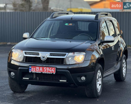 Черный Дачия Duster, объемом двигателя 1.6 л и пробегом 186 тыс. км за 9999 $, фото 1 на Automoto.ua