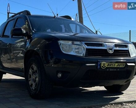 Черный Дачия Duster, объемом двигателя 1.6 л и пробегом 177 тыс. км за 8000 $, фото 1 на Automoto.ua