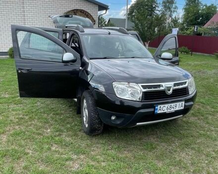 Черный Дачия Duster, объемом двигателя 1.6 л и пробегом 230 тыс. км за 9200 $, фото 1 на Automoto.ua