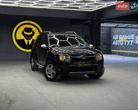Черный Дачия Duster, объемом двигателя 1.6 л и пробегом 180 тыс. км за 11000 $, фото 1 на Automoto.ua
