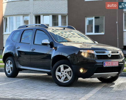 Черный Дачия Duster, объемом двигателя 1.6 л и пробегом 200 тыс. км за 9500 $, фото 1 на Automoto.ua