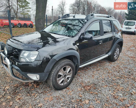 Черный Дачия Duster, объемом двигателя 1.2 л и пробегом 162 тыс. км за 9999 $, фото 1 на Automoto.ua