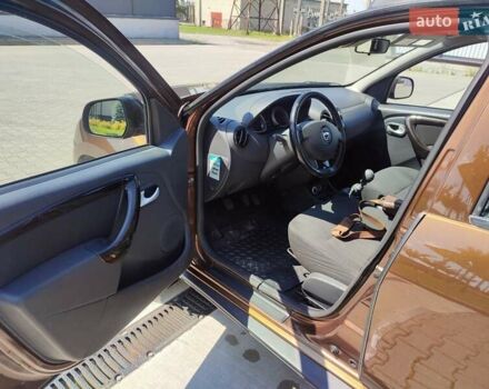 Коричневый Дачия Duster, объемом двигателя 1.6 л и пробегом 281 тыс. км за 8900 $, фото 13 на Automoto.ua