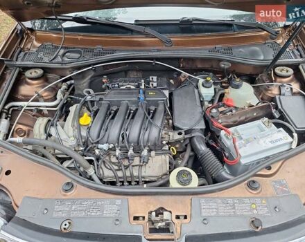 Коричневый Дачия Duster, объемом двигателя 1.6 л и пробегом 212 тыс. км за 8100 $, фото 4 на Automoto.ua