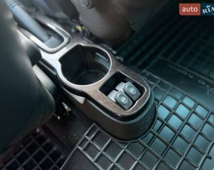 Коричневый Дачия Duster, объемом двигателя 1.46 л и пробегом 187 тыс. км за 8800 $, фото 17 на Automoto.ua