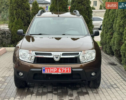 Коричневый Дачия Duster, объемом двигателя 1.6 л и пробегом 170 тыс. км за 8750 $, фото 1 на Automoto.ua