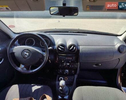 Коричневый Дачия Duster, объемом двигателя 1.6 л и пробегом 281 тыс. км за 8900 $, фото 11 на Automoto.ua