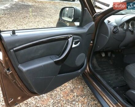 Коричневый Дачия Duster, объемом двигателя 1.6 л и пробегом 187 тыс. км за 7600 $, фото 10 на Automoto.ua
