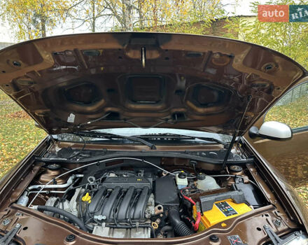 Дачія Duster 2011 у Звенигородка на Automoto.ua Коричневий Дачія Duster, об'ємом двигуна 1.6 л та пробігом 225 тис. км за 6950 $, фото 13 на Automoto.ua