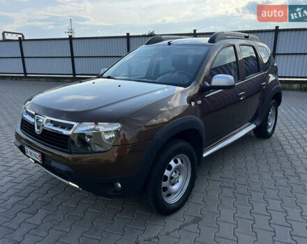 Коричневый Дачия Duster, объемом двигателя 1.6 л и пробегом 154 тыс. км за 8650 $, фото 1 на Automoto.ua