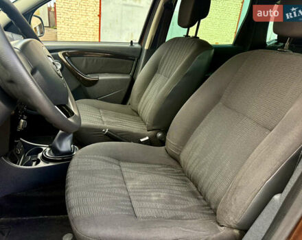 Коричневый Дачия Duster, объемом двигателя 1.6 л и пробегом 196 тыс. км за 7499 $, фото 14 на Automoto.ua