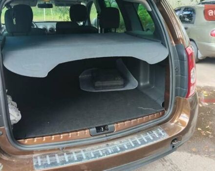 Коричневый Дачия Duster, объемом двигателя 1.5 л и пробегом 302 тыс. км за 9200 $, фото 3 на Automoto.ua