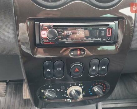 Коричневый Дачия Duster, объемом двигателя 1.6 л и пробегом 225 тыс. км за 7900 $, фото 17 на Automoto.ua