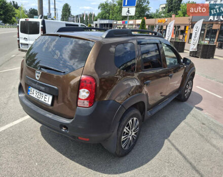 Коричневый Дачия Duster, объемом двигателя 1.6 л и пробегом 215 тыс. км за 9000 $, фото 3 на Automoto.ua