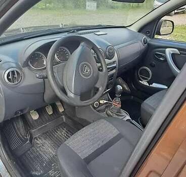 Коричневый Дачия Duster, объемом двигателя 1.46 л и пробегом 305 тыс. км за 7500 $, фото 3 на Automoto.ua