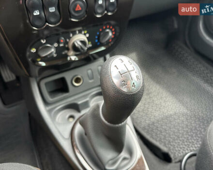 Коричневый Дачия Duster, объемом двигателя 1.6 л и пробегом 266 тыс. км за 7500 $, фото 9 на Automoto.ua
